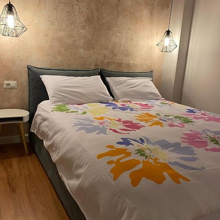 Mel'S Place Τίρανα Εξωτερικό φωτογραφία