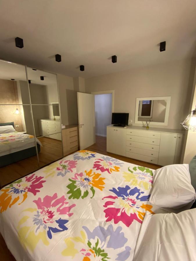 Mel'S Place Τίρανα Εξωτερικό φωτογραφία