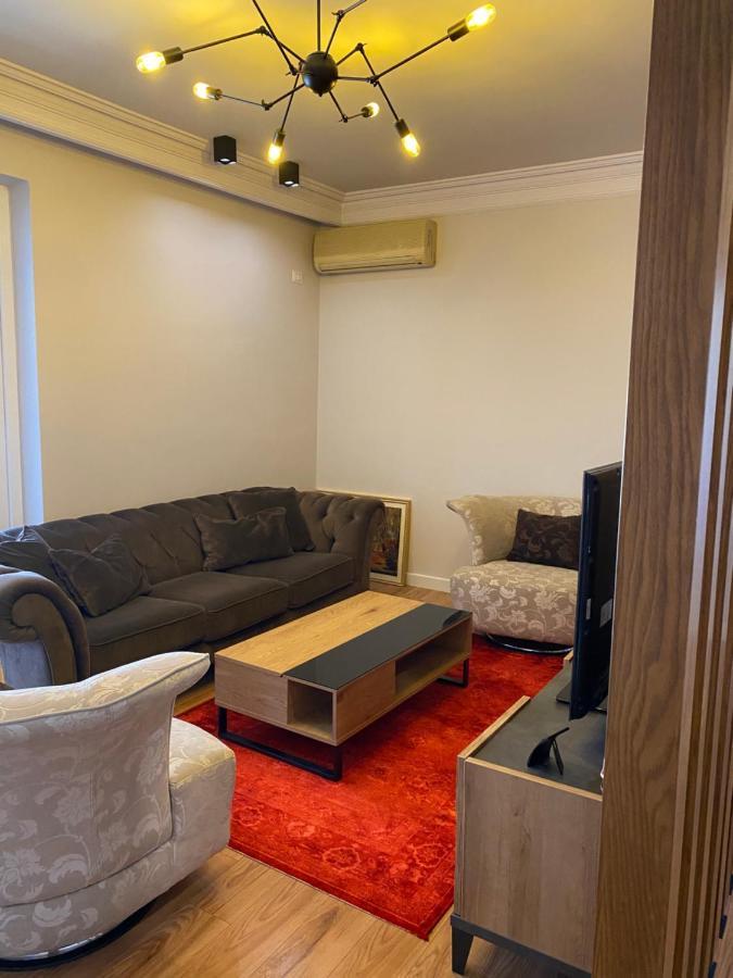 Mel'S Place Τίρανα Εξωτερικό φωτογραφία
